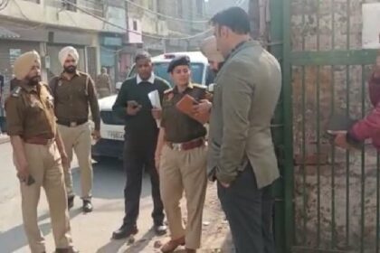 Punjab News: पंजाब में मनी एक्सचेंजर से बड़ी लूट, लाखों की नकदी ले हुए फरार