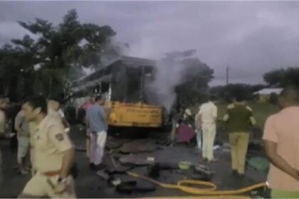 Maharashtra Bus Fire: महाराष्ट्र में चलती बस में आग लगने से 11 लोगों की मौत, कई घायल