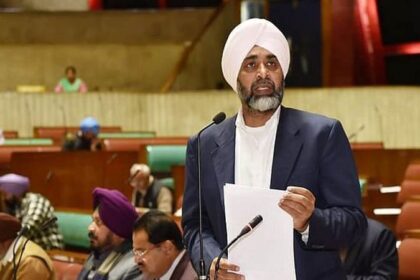 पंजाब : कैप्टन सरकार ने बजट में की कई घोषणाएं, किसानों को कर्जमाफी, महिलाओं-बच्चों को फ्री बस यात्रा, बुजुर्गों को भी सौगात, पढ़ें पूरा बजट