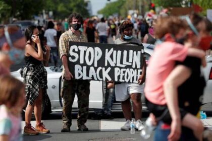 वाशिंगटन सहित 40 शहरों में कर्फ्यू, अमेरिका में तेजी से फैल रही है हिंसा की आग, जाने वजह