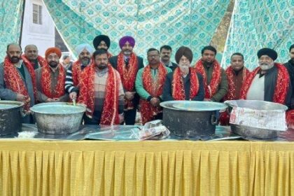 Jalandhar News: नववर्ष के आगमन को लेकर मॉडल टाउन श्मशान घाट के बाहर लंगर का किया गया आयोजन