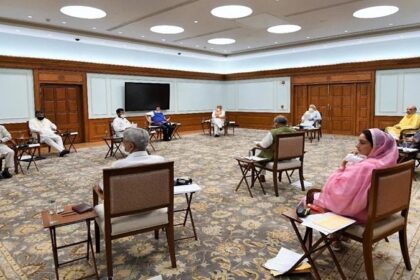 मोदी सरकार ने देशहित में आज लिए 6 बड़े फैसले, फायदा उठाने के लिए इस खबर को जरूर पढ़ें