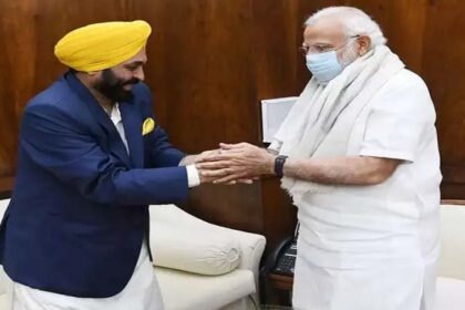 PM मोदी से मिले CM भगवंत मान, पंजाब के लिए मांगा 1 लाख करोड़ का आर्थिक पैकेज