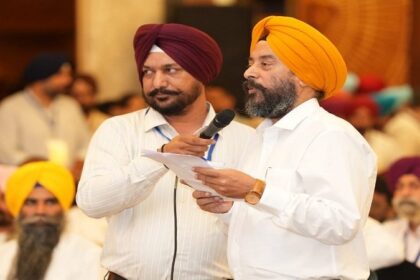 Punjab News: मोहाली में 'सरकार-सन्नतकार मिलनी' दौरान उद्योगपतियों ने मान सरकार के त्वरित फैसलों की सराहना की