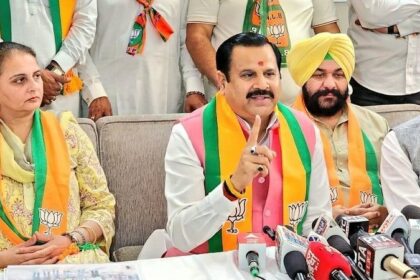 Punjab News: डॉ. महिंदर सिंह और बीबा जय इंदर कौर ने लोगों को केंद्र सरकार की पिछले 9 साल की उपलब्धियों से अवगत कराया