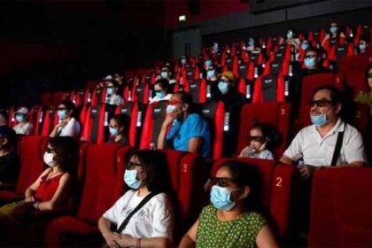 कल से पूरी क्षमता के साथ खुलेंगे सिनेमा हॉल, टिकट बुक कराने से पहले यहां पढें नए नियम