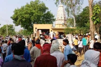 मंदिर परिसर में सो रहे दो साधुओं की धारदार हथियार से हत्या, इलाके में सनसनी