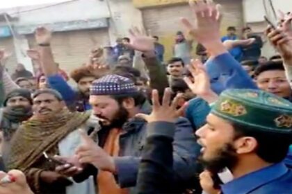 मुस्लिम युवक ने ग्रंथी की बेटी को किडनैप कर जबरन करवाया धर्मान्तरण, फिर निकाह किया, मुसलमानों ने ननकाना साहिब गुरुद्वारे पर पथराव किया