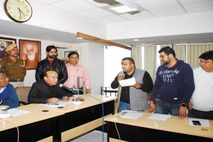 मेयर समेत सभी पार्षदों ने खारिज की निगम यूनियनों की मांग, आउटसोर्स के जरिए भर्ती जारी रहेगी, पढ़ें निगम हाउस का फैसला