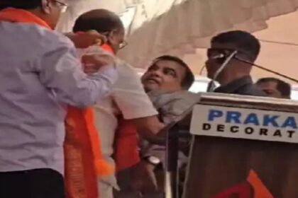 Lok Sabha Election 2024: भाषण देते हुए बेहोश होकर मंच पर गिरे केंद्रीय मंत्री नितिन गडकरी