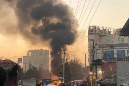 Bomb Blast: आत्मघाती बम धमाका, एक पुलिसकर्मी की मौत, चार घायल