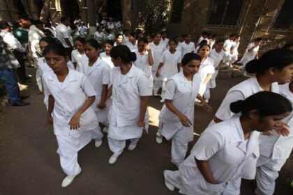 Big News: कोरोना महामारी के बीच पैरामेडिकल स्टाफ का संकट, पंजाब और हरियाणा में अब सेना संभालेगी मोर्चा