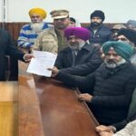 Jalandhar News: अवैध माइनिंग के खिलाफ कांग्रेस ने निकाला रोष मार्च, MLA परगट सिंह ने डीसी को सौंपा मांग पत्र