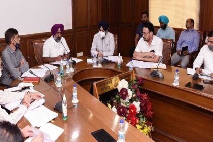 खेल मंत्री परगट सिंह ने अधिकारियों को दी चेतावनी, कहा - खेल अधिकारी और कोच कागज़ी कार्यवाहियां छोड़ कर खेल मैदानों में उतरें