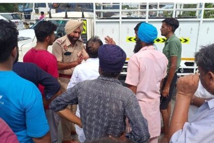 Punjab News: ट्रक ड्राइवरों ने पटियाला का एस्टेट बाईपास चौक किया जाम, जाने वजह