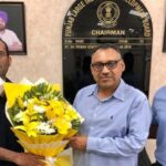 उद्योग भवन पहुंचे रीत मोहिंदर सिंह, चेयरमैन पवन दीवान ने किया सम्मान