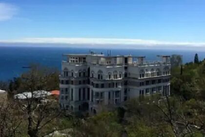 Ukraine-Russia War: युद्ध का खर्च उठाने के लिए रूस बेचेगा जेलेंस्की का पेंटहाउस, कहा- यह हमारी संपत्ति