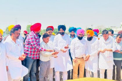 Punjab News: कैबिनेट मंत्री लालजीत सिंह भुल्लर ने पट्टी की मंडियों में गेहूँ की ख़रीद शुरू करवाई