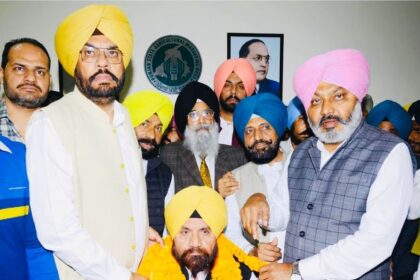 Punjab News: हरचन्द सिंह बस्र्ट ने कैबिनेट मंत्रियों की हाजिऱी में पंजाब मंडी बोर्ड के चेयरमैन का पद किया ग्रहण