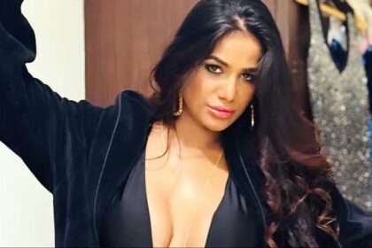 Poonam Pandey Alive: जिंदा हैं पूनम पांडेय, इंस्टाग्राम पर जारी किया वीडियो, देखें
