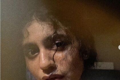 विंक गर्ल Priya Prakash Varrier की नई सनसनी, तस्वीरों ने लगाई इंटरनेट पर आग, देखें