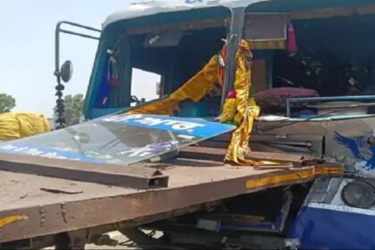 Punjab News: पंजाब में यात्रियों से भरी बस हादसे का शिकार, कईं यात्री घायल