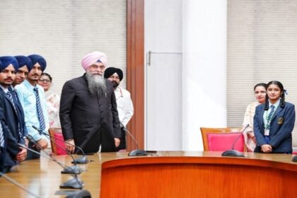 Punjab News: पंजाब विधान सभा स्पीकर ने विद्यार्थियों को लोकतांत्रिक प्रक्रिया में शामिल होने के लिए किया प्रेरित
