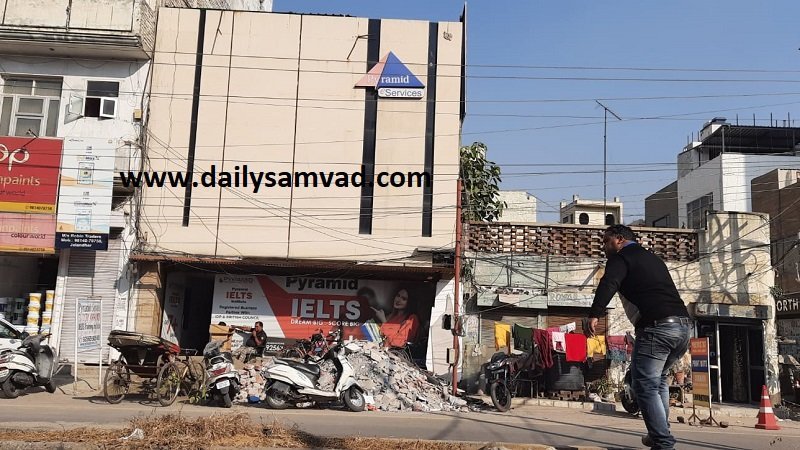 जालंधर में PYRAMID E SERVICES ने सरकार को लगाया लाखों का चूना, टैक्स चोरी कर खड़ी की नाजायज इमारत, कमिश्नर से शिकायत, देखें VIDEO