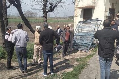 Punjab News: पंजाब में रेलवे फाटक के पास बड़ा धमाका, फैली सनसनी