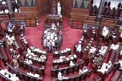 सांसद प्रताप सिंह बाजवा ने राज्यसभा में महासचिव की मेज पर किया कब्जा, कृषि बिल पर जमकर हंगामा, फाइल फेंकी, नारेबाजी