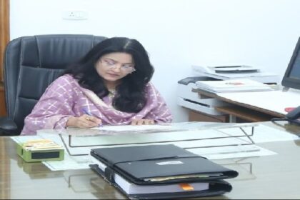 Punjab News: वरिष्ठ आई.ए.एस. अधिकारी राखी गुप्ता भंडारी ने पंजाब के राज्यपाल के प्रमुख सचिव के रूप में पद संभाला