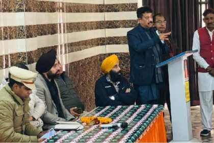 Jalandhar News: जालंधर सेंट्रल के MLA रमन अरोड़ा ने वार्ड नंबर 16 व 17 में लगाया जनता दरबार