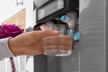 RO Water: हमेशा RO का पानी पिने वालों के लिए जरूरी खबर, शरीर को घेर सकती है ये खतरनाक बीमारियाँ