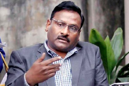 Supreme Court: प्रोफेसर जीएन साईबाबा को बरी करने के फ़ैसले पर सुप्रीम कोर्ट ने लगाई रोक