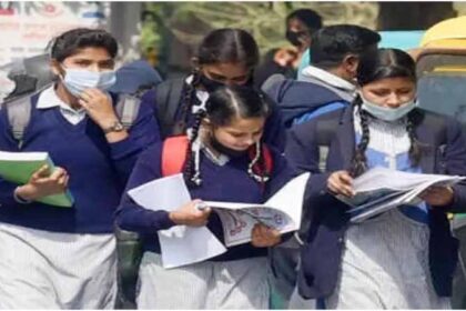 BIG NEWS: पंजाब में कोरोना की तीसरी लहर का खतरा, लुधियाना के 2 स्कूलों में 20 बच्चे कोरोना पॉजिटिव