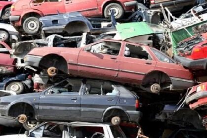 UP News: यूपी में 1 अप्रैल से पहले कबाड़ होंगे 15 साल पुराने वाहन