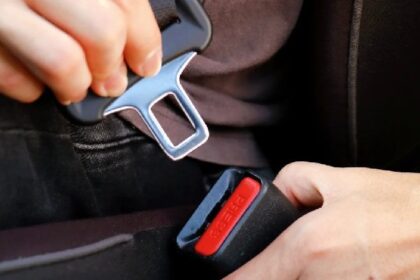 Punjab News: पंजाब में कार में सीट बेल्ट को लेकर जारी हुए सख्त आर्डर, अब कटेगा चालान