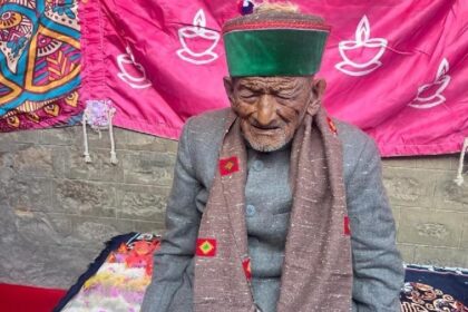 Himachal Pradesh Election: देश के पहले वोटर श्याम सरन नेगी का 104 की उम्र में हुआ निधन