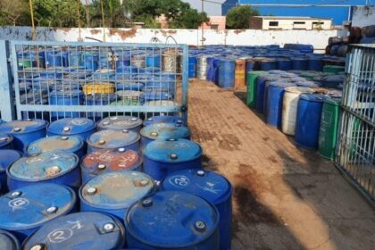 पंजाब के डेराबस्सी में 27,600 लीटर स्पिरिट पकड़ी गई, 138 ड्रमों में छुपा कर रखी गई थी