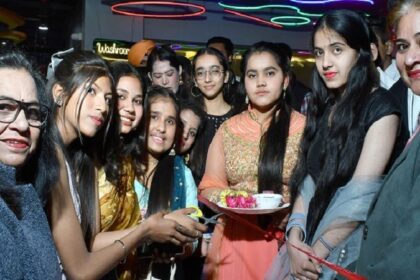 St Soldier News: सेंट सोल्जर डिवाइन पब्लिक स्कूल, न्यू डिफेंस कॉलोनी द्वारा फेयरवेल पार्टी का किया आयोजन