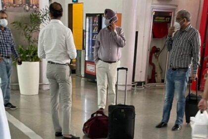 बड़ी खबर : पंजाब के जेलमंत्री का लखनऊ में माफिया डॉन मुख्तार के परिवार ने किया 'स्वागत', होटल में रंधावा के आसपास दिखे अंसारी गैंग के लोग, देखें VIDEO