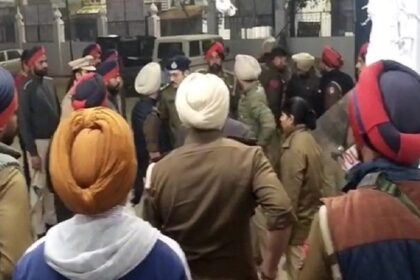 Punjab News: फायरिंग के बाद पंजाब पुलिस ने खाली करवाया गुरुद्वारा