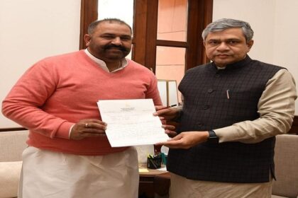 Jalandhar News: नई वंदे भारत एक्सप्रेस को जालंधर में स्टॉपेज दिलवाने के लिए रेल मंत्री से मिले सांसद सुशील रिंकू