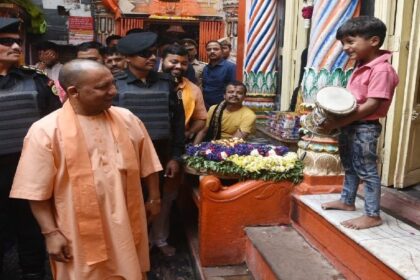 UP News: काशी विश्वनाथ के दरबार में 100 बार दर्शन करने वाले पहले मुख्यमंत्री बने योगी आदित्यनाथ