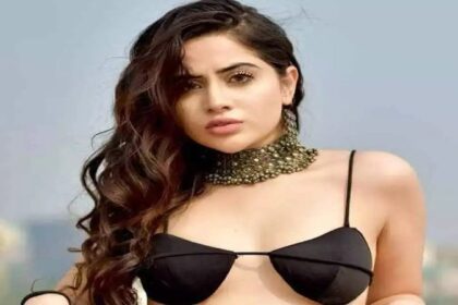 Urfi Javed Video: अतरंगी कपड़े पहनने वाली उर्फी ने इस बार पहना कुछ ऐसा की लोगों के देखते ही उड़ गए होश, आप भी देखें