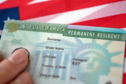 USA Green Card: अमेरिका में ग्रीन कार्ड को लेकर बड़ी खबर, भारतीयों को होगा फायदा