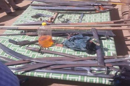 कमांडो आपरेशन के बाद गुरुद्वारे में छिपे निहंग समेत 9 काबू, डेरा मुखी को लगी गोली, हथियारों का जखीरा बरामद, देखें VIDEO