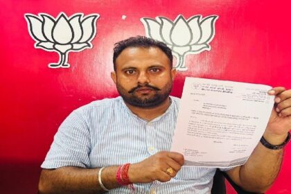 Jalandhar News: भाजपा नेता ने डी.आर.एम रेलवे को परागपुर तलहन रोड पर बने रेलवे अंडर ब्रिज में लाइट्स लगाने के लिए लिखा पत्र