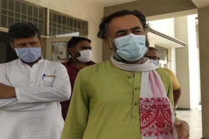 Big News: टीकरी बार्डर पर किसान नेताओं द्वारा युवती से गैंगरेप मामले में योगेंद्र यादव से पुलिस ने की एक घंटे पूछताछ, हुआ बड़ा खुलासा