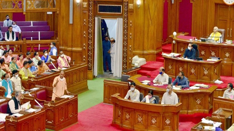 किसानों को गुमराह कर रहा है विपक्ष, कॉन्ट्रेक्ट खेती कोई नई नहीं है : योगी आदित्यनाथ